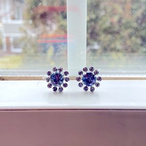 Vintage light blue rhinestone earrings.